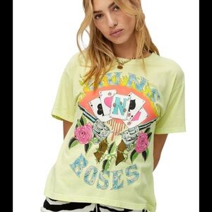 Daydreamer Light Yellow tee
